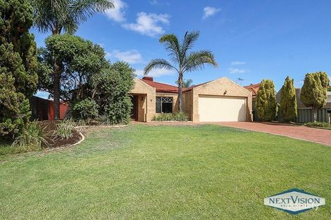 8 Gumina Pl, Lake Coogee, WA 6166