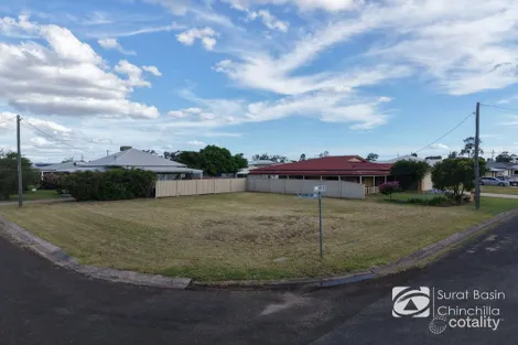 16 Lee St, Miles, QLD 4415