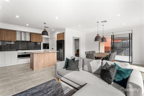 15 Melbourne Way, Morley, WA 6062