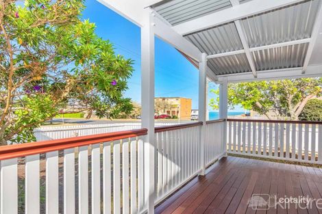 105 Prince Edward Pde, Scarborough, QLD 4020