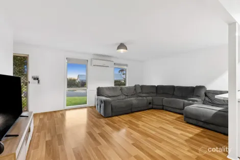 Property photo of 2/20-22 Scarlett Grove Lara VIC 3212