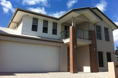 23 Lakefront Cres, Varsity Lakes, QLD 4227