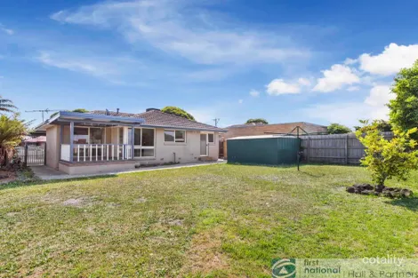 Property photo of 9 Balgowlah Avenue Keysborough VIC 3173