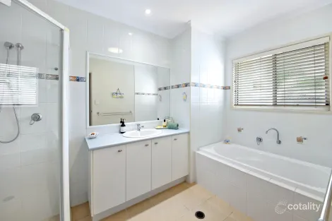 Property photo of 1 Greenside Court Peregian Springs QLD 4573