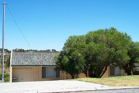 25 Boronia Ave, Collingwood Heights, WA 6330