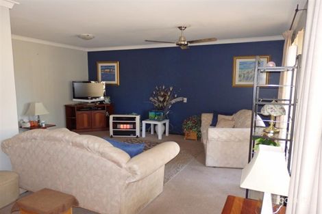 Property photo of 11 Tobin Way Cooloongup WA 6168