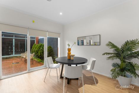 Property photo of 1/16 Graham Place Box Hill VIC 3128