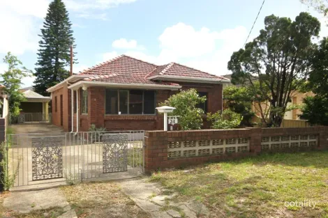 24 Robinson St, Monterey, NSW 2217