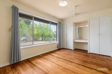 Property photo of 10 Seaview Crescent Mulgrave VIC 3170