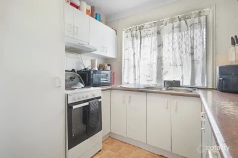 Property photo of 40 Dowling Crescent Eagleby QLD 4207