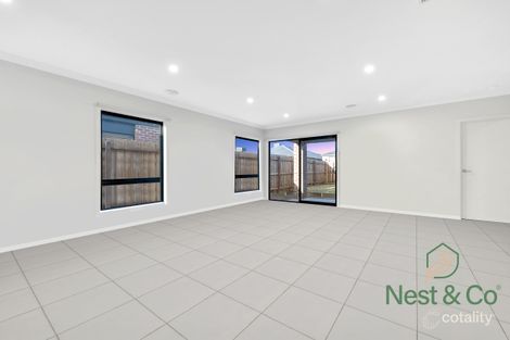 Property photo of 93 Newbridge Boulevard Wallan VIC 3756