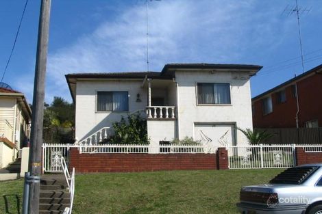 Property photo of 14 Auburn Parade Cringila NSW 2502