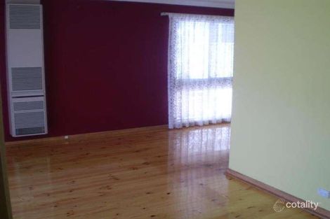 Property photo of 4 Lynn Place Hackham SA 5163