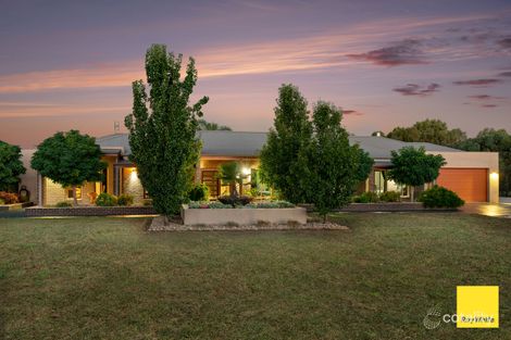 13 Bettys Ave, Junortoun, VIC 3551