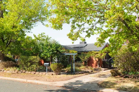 17 Kerferd St, Watson, ACT 2602