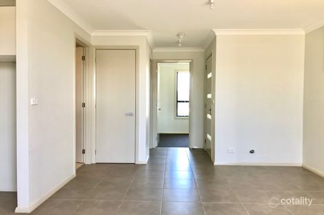Property photo of 27 Fanflower Avenue Denham Court NSW 2565