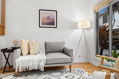 Property photo of 4/10-12 Kooyong Way Caroline Springs VIC 3023