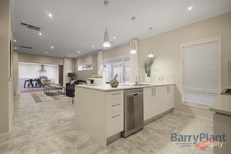 Property photo of 18 Crepe Avenue Cranbourne West VIC 3977