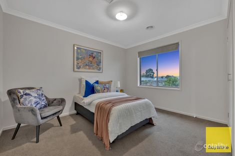 Property photo of 8 Windmill Way Point Cook VIC 3030