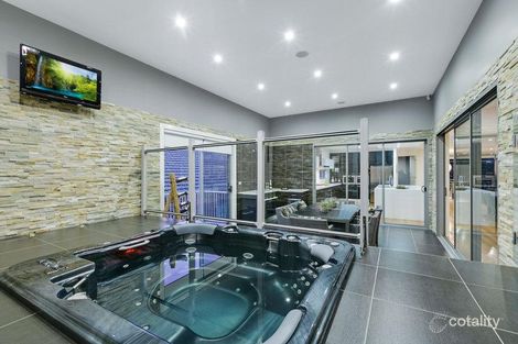 Property photo of 19 Alain Avenue South Morang VIC 3752