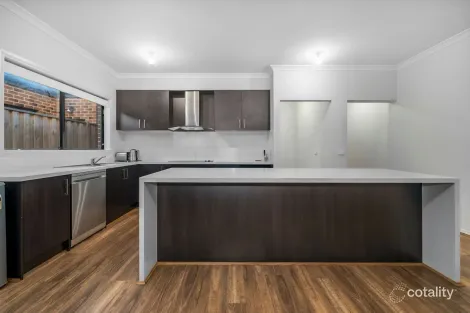 Property photo of 8 Scone Street Cranbourne East VIC 3977