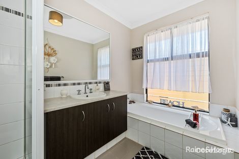 Property photo of 6 Heritage Lane Pinjarra WA 6208