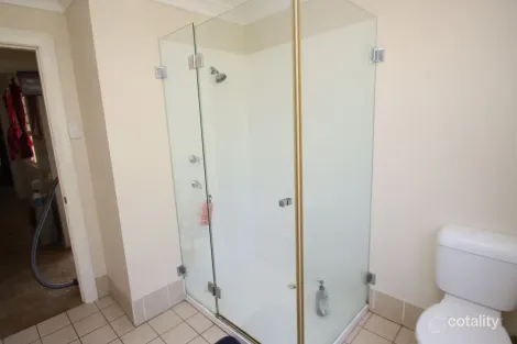 Property photo of 4 Erindee Avenue Tenterfield NSW 2372