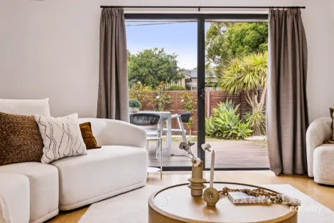 Property photo of 2/1 Apsley Street Mount Waverley VIC 3149