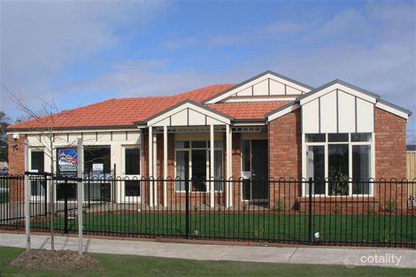Property photo of 1 Carabeen Way Lyndhurst VIC 3975