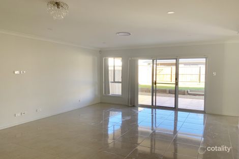 Property photo of 22 Mackellar Circuit Renwick NSW 2575
