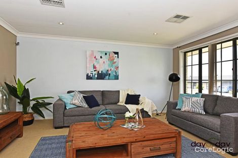Property photo of 4 St Andrews Way Fletcher NSW 2287