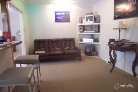 Property photo of 14 Glenmore Road Park Avenue QLD 4701