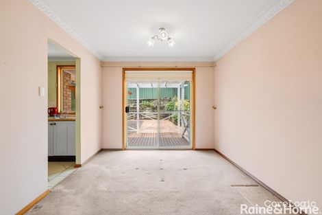 Property photo of 46 Dalgety Crescent Green Point NSW 2251