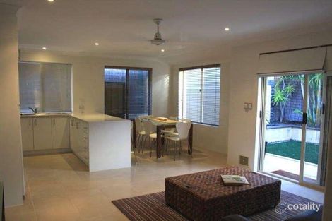 2/18 Odin Rd, Innaloo, WA 6018