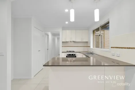 Property photo of 48 Linden Tree Way Cranbourne North VIC 3977