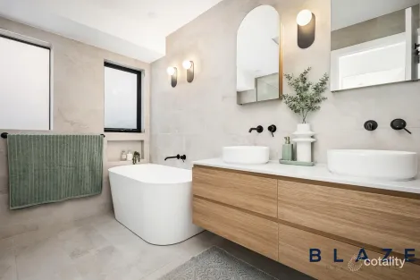 Property photo of 50 Coonawarra Street Edensor Park NSW 2176