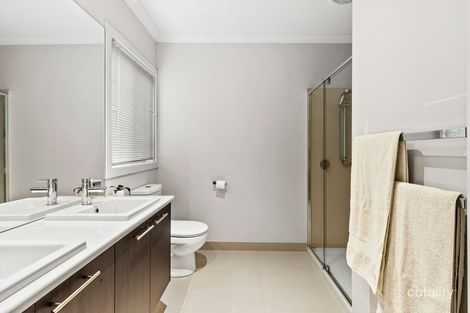 Property photo of 24 Barleycorn Bend Armstrong Creek VIC 3217