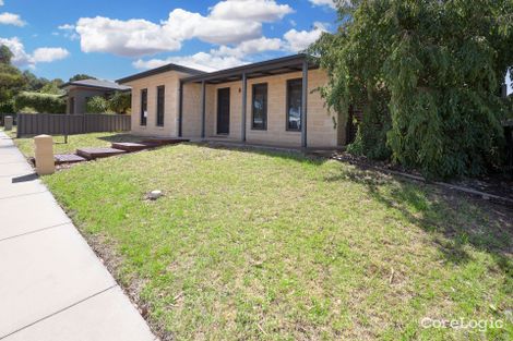 Property photo of 14 Village Way Swan Hill VIC 3585