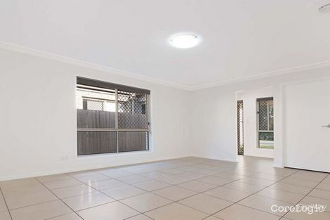 Property photo of 16 Waterlilly Court Rothwell QLD 4022