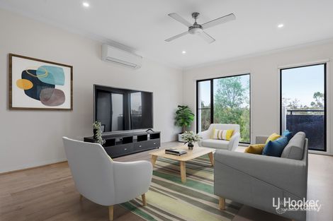 Property photo of 10 Domes Lane Yarrabilba QLD 4207