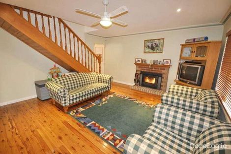 Property photo of 21 Rearden Crescent Roxburgh Park VIC 3064