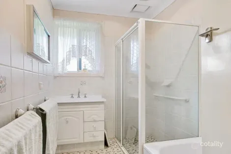 Property photo of 4 Barrington Road Elizabeth Downs SA 5113