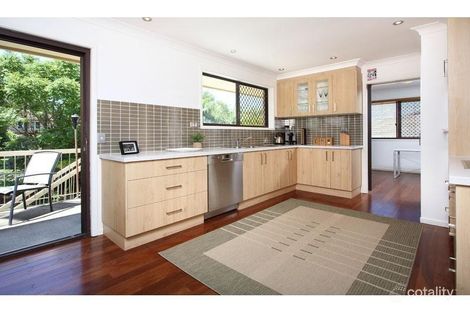 Property photo of 8 Fernshaw Street Macgregor QLD 4109