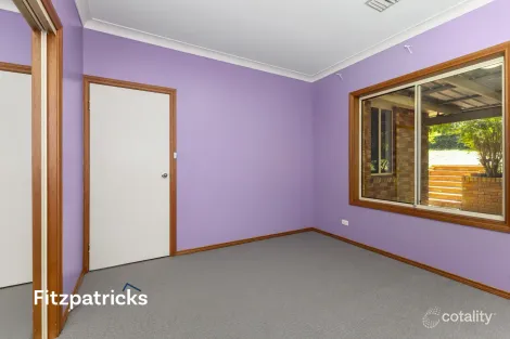 Property photo of 65 Simkin Crescent Kooringal NSW 2650