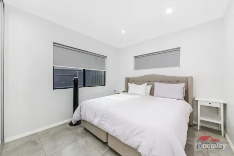 Property photo of 36 Rogers Street Roselands NSW 2196