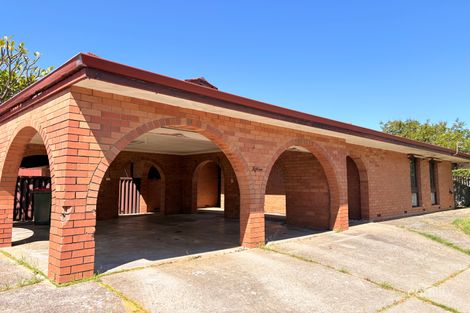 15 Pinewood Ave, Kardinya, WA 6163
