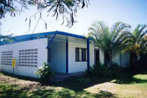 1/12 Salmon St, Taylors Beach, QLD 4850