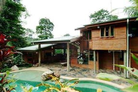 Property photo of 26-28 Chatham Terrace Smithfield QLD 4878