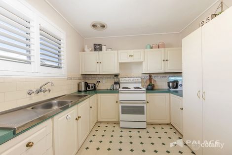 Property photo of 2 Chifley Crescent Brassall QLD 4305