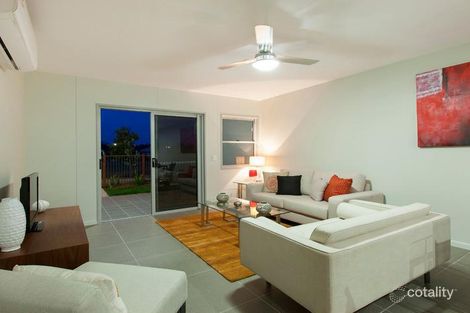Property photo of 2/1 Daintree Park Way Fitzgibbon QLD 4018